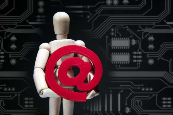 嘉创配资 深市公司加速抢滩机器人：业绩飙升、新赛道卡位